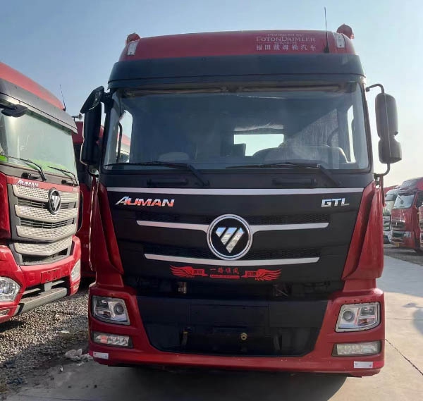 二手欧曼牵引车460马力