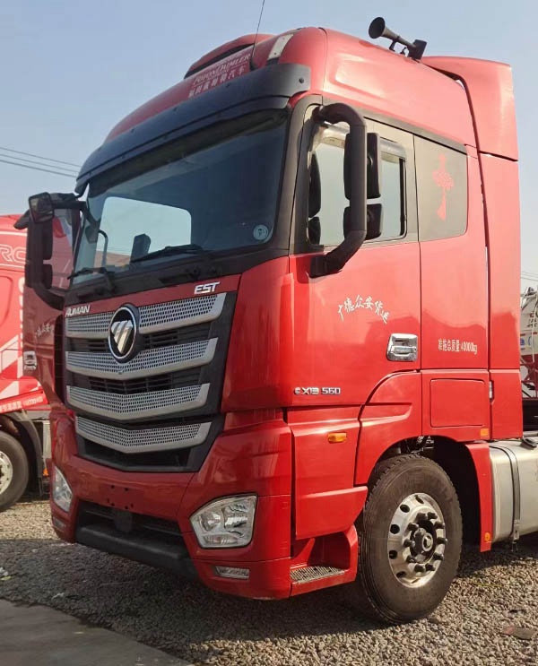 二手欧曼牵引车560马力