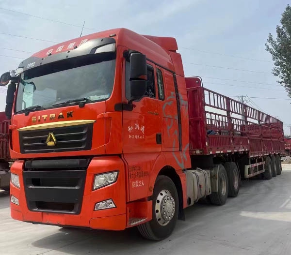 二手汕德卡牵引车