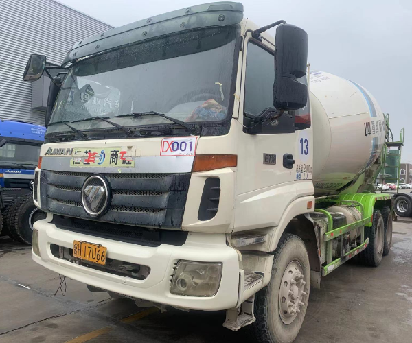 二手福田欧曼搅拌车的清洗步骤