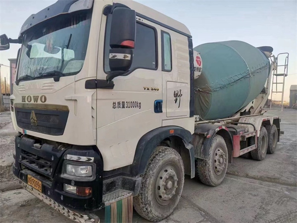 二手豪沃亚特混凝土搅拌车