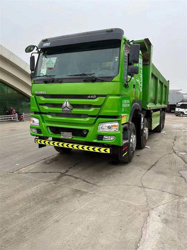 二手重汽豪沃自卸车的安全操作规程