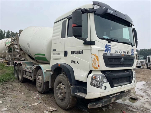 二手豪沃搅拌车