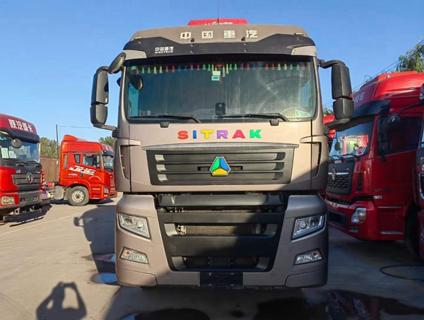 二手汕德卡G7牵引车价格