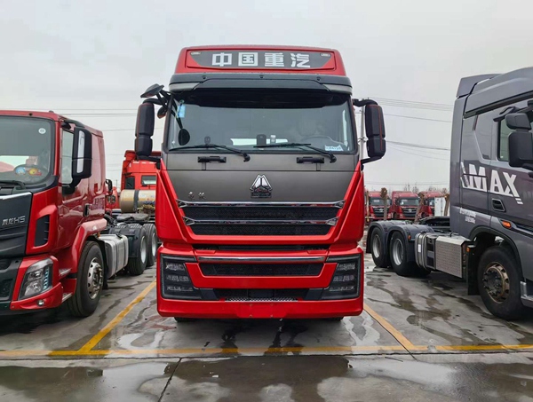 二手重汽豪沃MAX牵引车