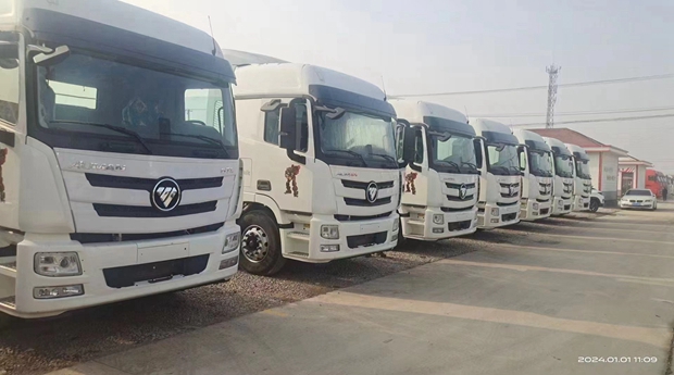 二手欧曼GTL 470马力牵引车