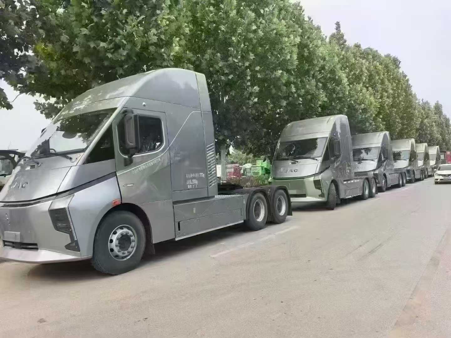 铁骑玫瑰：梁山华通的巾帼之约