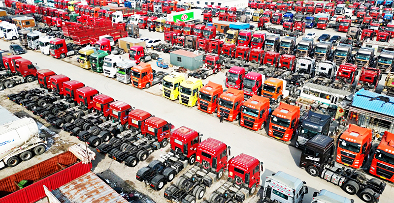 锦旗寄初心，服务暖卡友——梁山华通二手车市场用实力赢得信赖